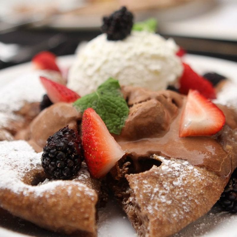 Chocolate Pizzas from Adoro Lei