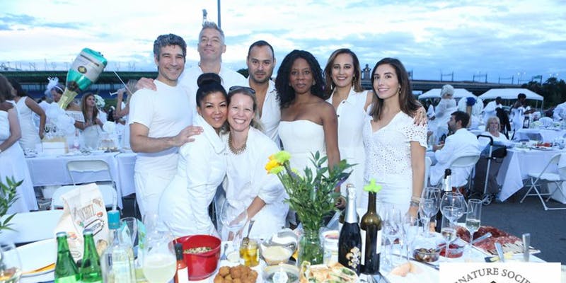 NYC Popup All White Dinner – Soirée Dans le Parc