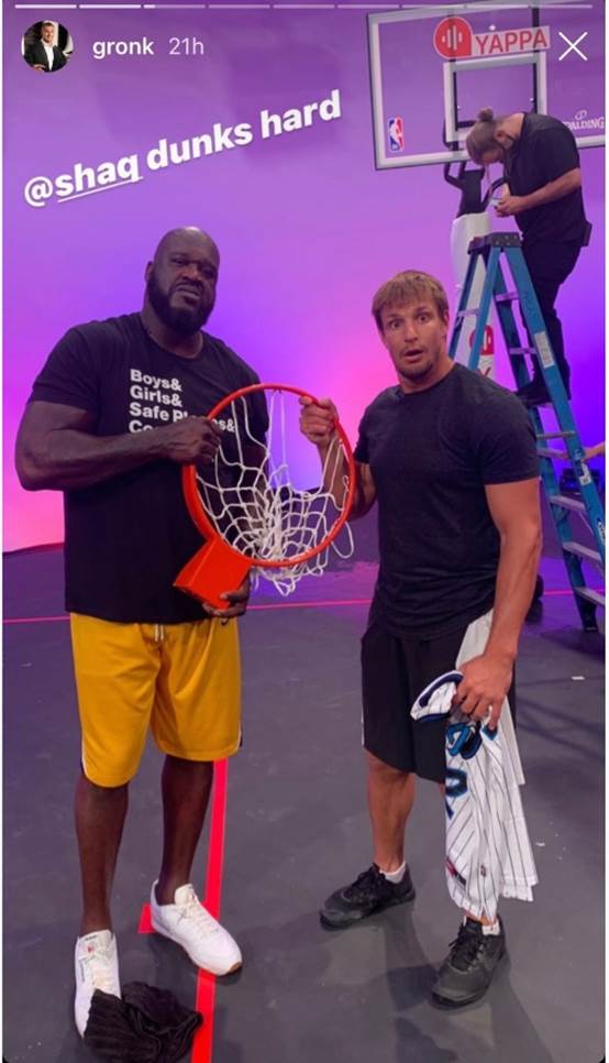 Party Pics – Shaq vs Gronk